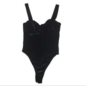 Boohoo Black Velvet Bodysuit NWT